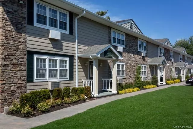 805 Long Island AVE #5A, Deer Park, NY 11729