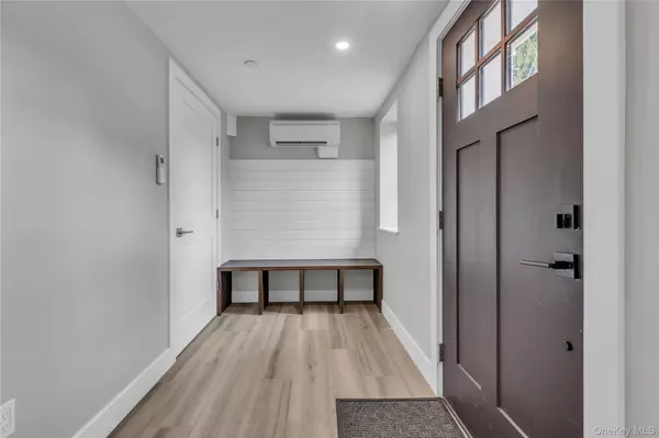 Dobbs Ferry, NY 10522,13 English LN #B