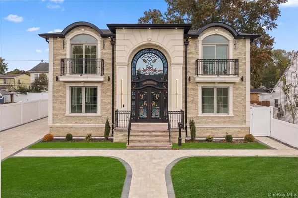 East Meadow, NY 11554,2481 Putnam DR