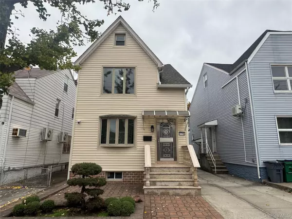 7719 170th ST #1st Fl, Fresh Meadows, NY 11366