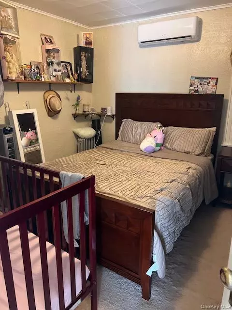 Bellerose, NY 11426,8918 239th ST