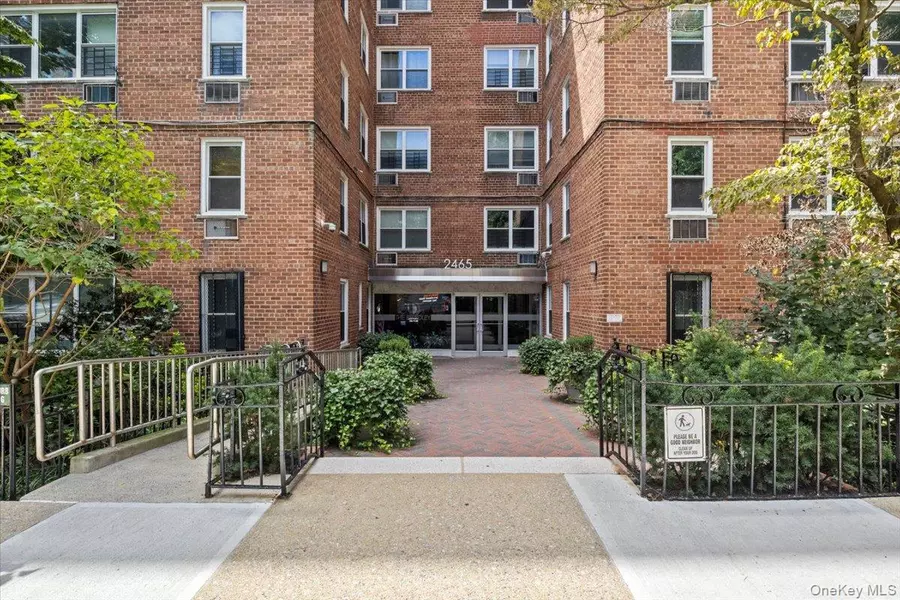 2465 Palisade AVE #7H, Bronx, NY 10463