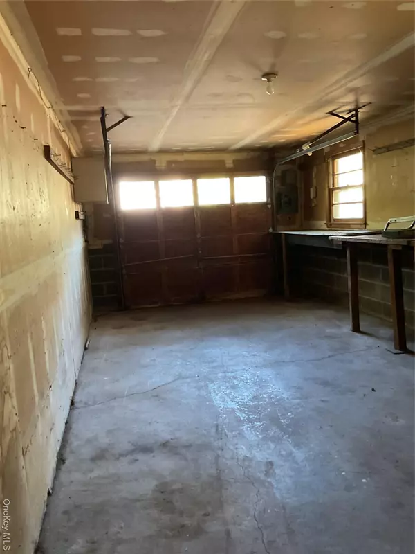 Airmont, NY 10952,13 Thomsen DR