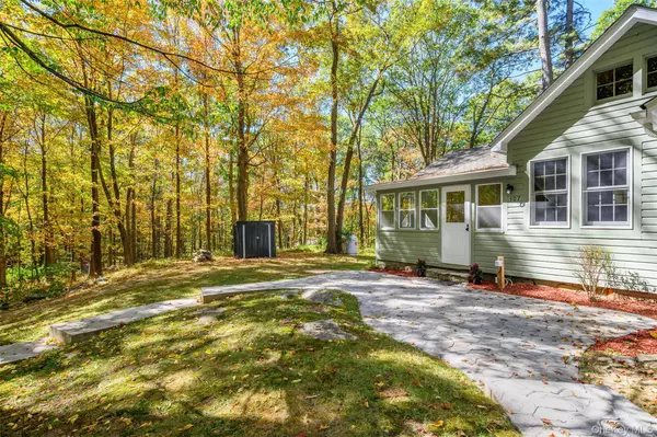 Stormville, NY 12582,107 Meads Farm