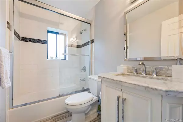 Spring Valley, NY 10977,429 Kennedy DR