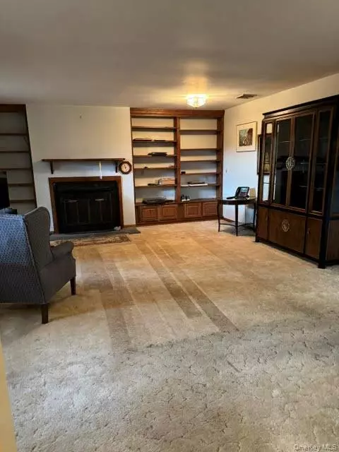 Warwick, NY 10990,180 West ST