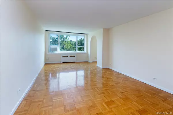 5355 Henry Hudson Pkwy #6D, Bronx, NY 10471