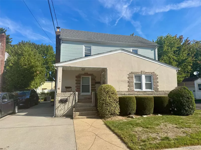 105 Burtis ST #2, Lynbrook, NY 11563