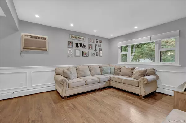 Mastic, NY 11950,58 Forrestall DR