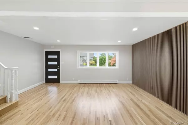 North Bellmore, NY 11710,1078 Barbara CT