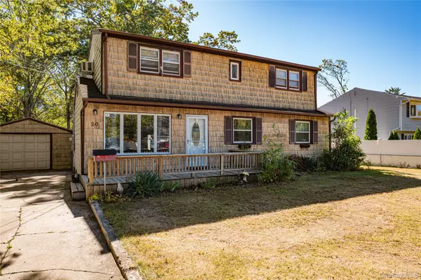 20 W Belmont ST, Bay Shore, NY 11706