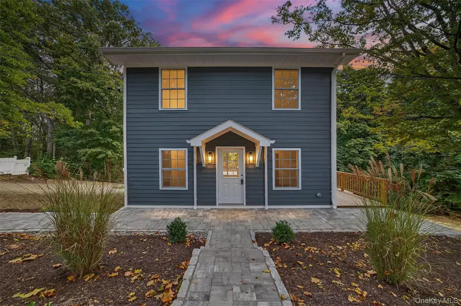 24 Ross DR, Yorktown Heights, NY 10598