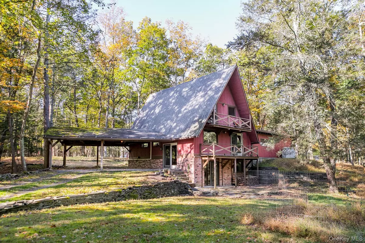 Woodstock, NY 12498,18 Niles DR