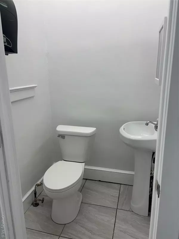 Bethpage, NY 11714,271 (267) Broadway