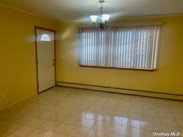 Lindenhurst, NY 11757,325 S 8th ST
