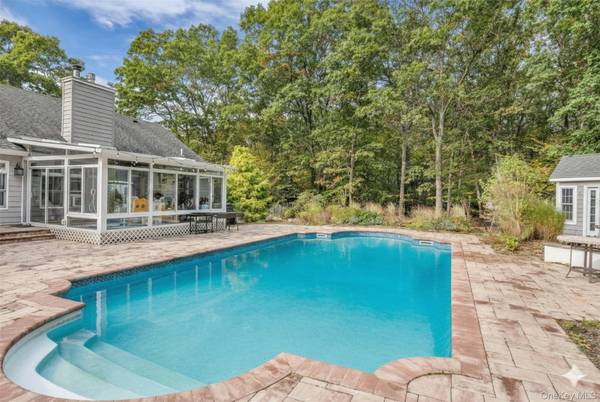 Baiting Hollow, NY 11933,156 N Woods RD