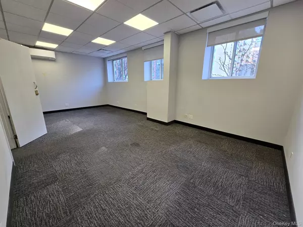 2409 41st AVE, Astoria, NY 11101