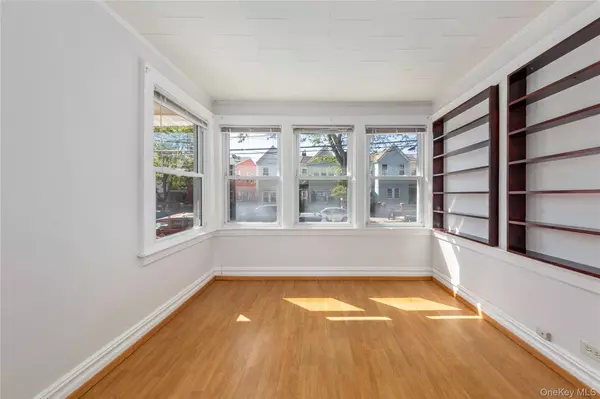 Jamaica, NY 11432,9037 180th ST