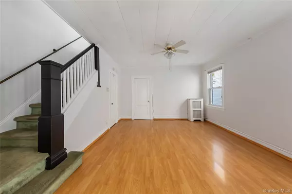 Jamaica, NY 11432,9037 180th ST