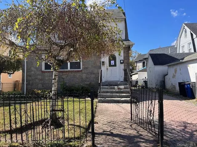 100-24 210th ST, Queens Village, NY 11429