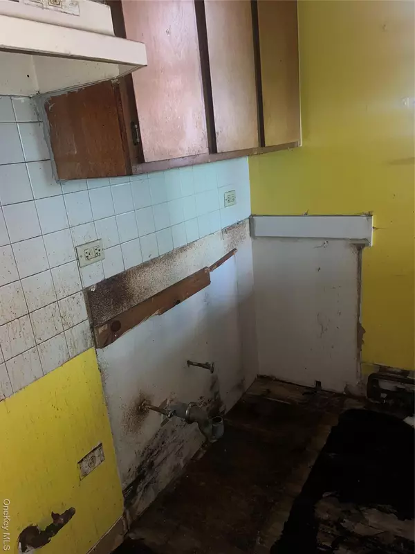 New York (manhattan), NY 10037,18 E 132nd ST #3A