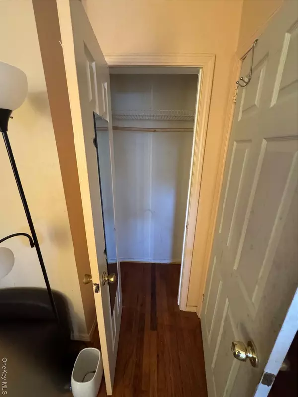 Jamaica, NY 11433,Address not disclosed