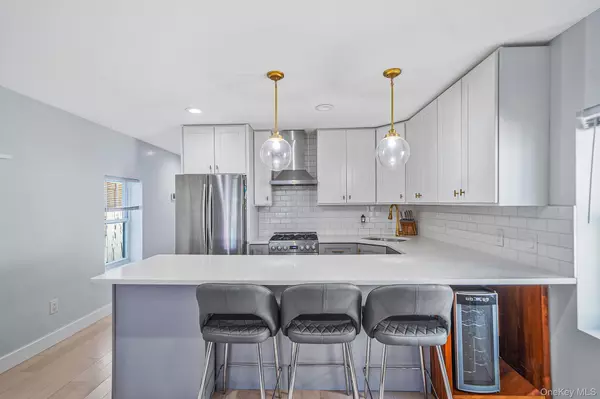 Freeport, NY 11520,252 Arthur ST