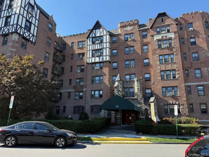 10 Nosband AVE #3A, White Plains, NY 10605