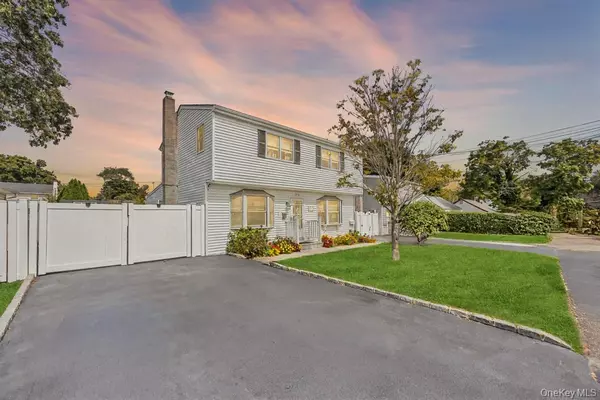 Huntington Station, NY 11746,124 E 12th ST