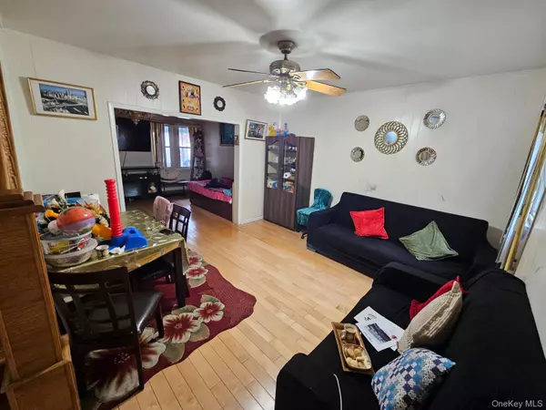 Richmond Hill S., NY 11419,13222 101st AVE