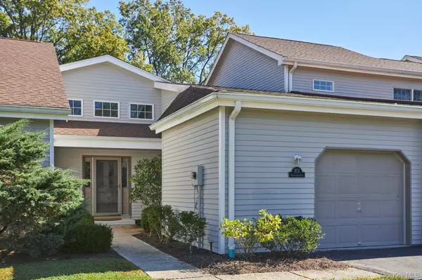 Rhinebeck, NY 12572,111 Sandalwood LN