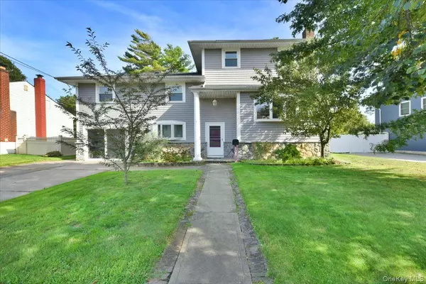 Massapequa, NY 11762,108 Block BLVD