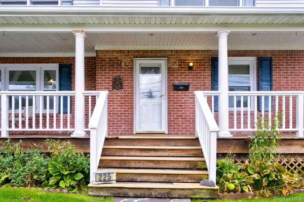 Farmingdale, NY 11735,225 Cherry ST