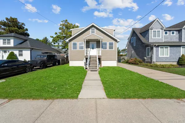 Patchogue, NY 11772,109 Laurel ST