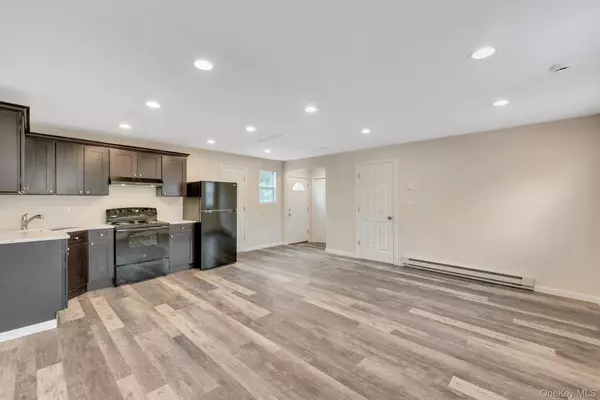 Brookhaven, NY 11951,364 Dogwood RD