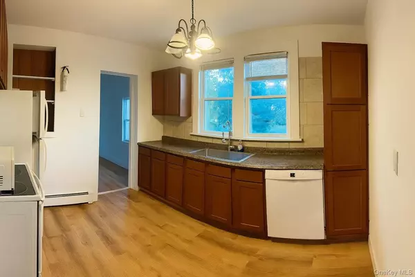 Walden, NY 12586,30 Elm ST #2