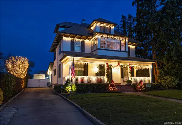 Rockville Centre, NY 11570,75 Hendrickson AVE