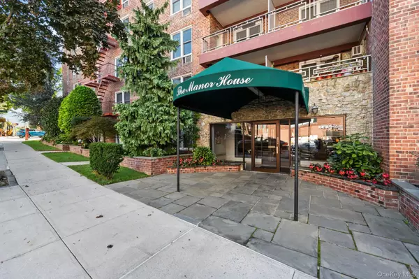 Douglaston, NY 11362,241-20 Northern BLVD ##6E