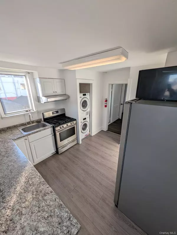 Farmingdale, NY 11735,392 Conklin ST