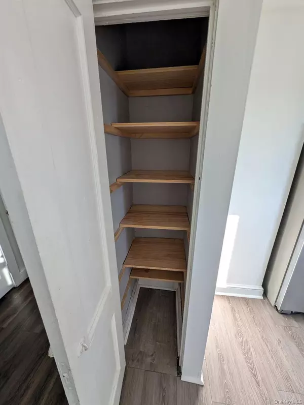 Farmingdale, NY 11735,392 Conklin ST