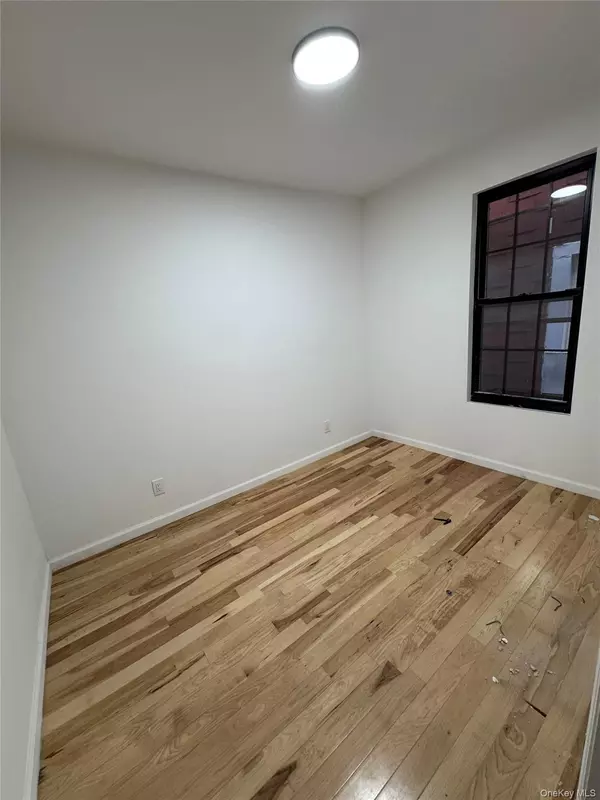 Bronx, NY 10462,1827 Amethyst ST #2FL