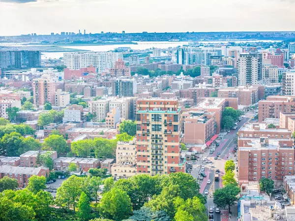 Flushing, NY 11355,4318 Main ST #12A