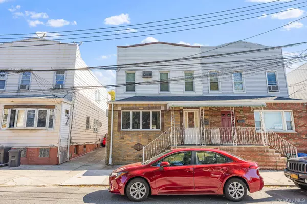 62-47 64th ST, Middle Village, NY 11379