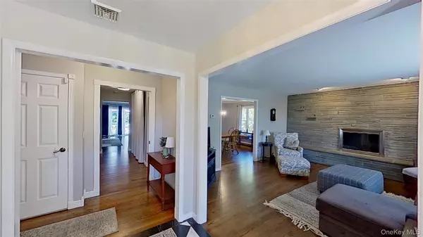 Wappingers Falls, NY 12590,116 Edgehill DR