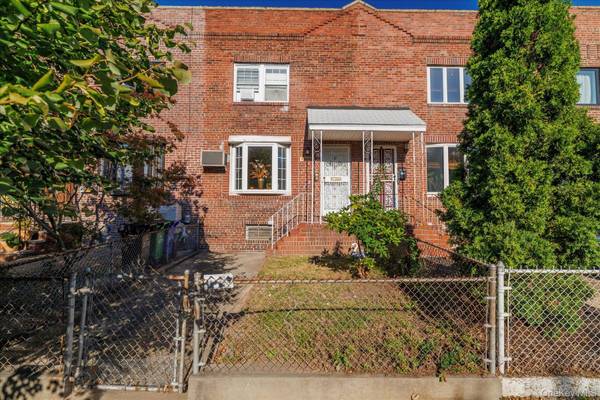 Astoria, NY 11105,2068 28th Street