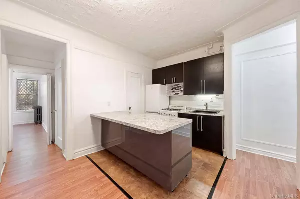 Bronx, NY 10457,1976 LaFontaine AVE #1D