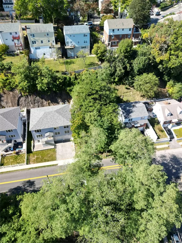 Yonkers, NY 10703,175 Frederic ST