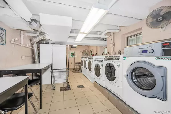 Bronx, NY 10460,1480 Thieriot AVE #5F