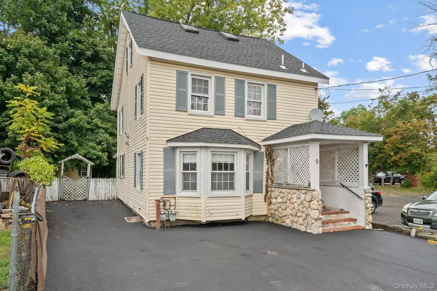 9 Smith ST, Warwick, NY 10990