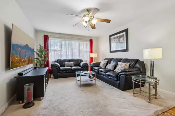 White Plains, NY 10603,121 N Broadway #12A